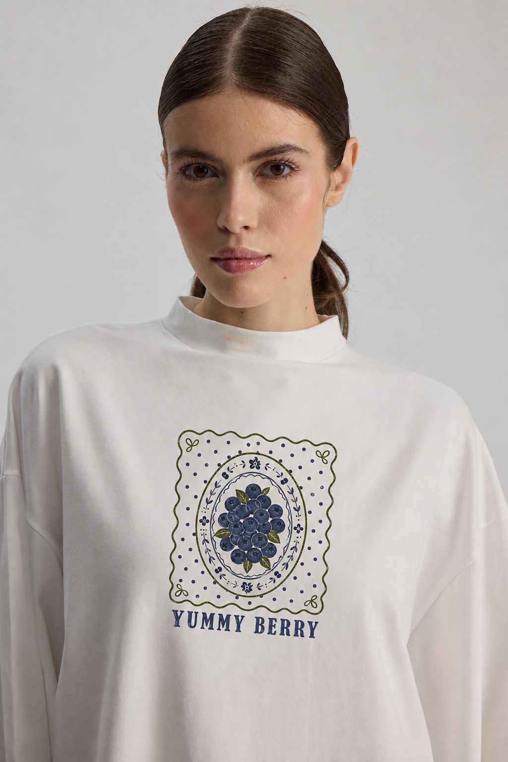 Baskılı Dik Yaka Geniş Kollu Çıtçıt Detaylı Body - Yummy Berry