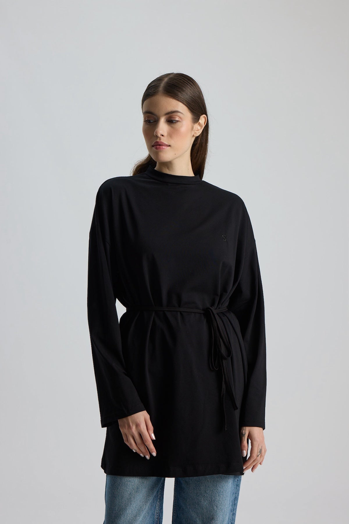 Dik Yaka 85 CM Tunik Siyah