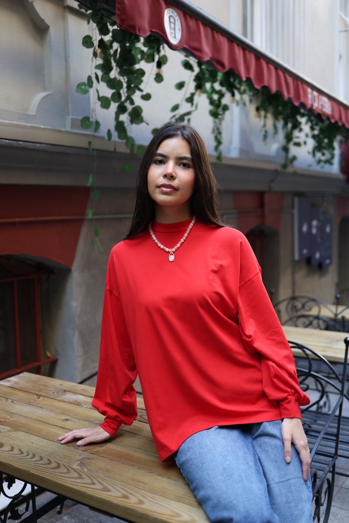 Dik Yaka Balon Kollu Body Kırmızı 75CM