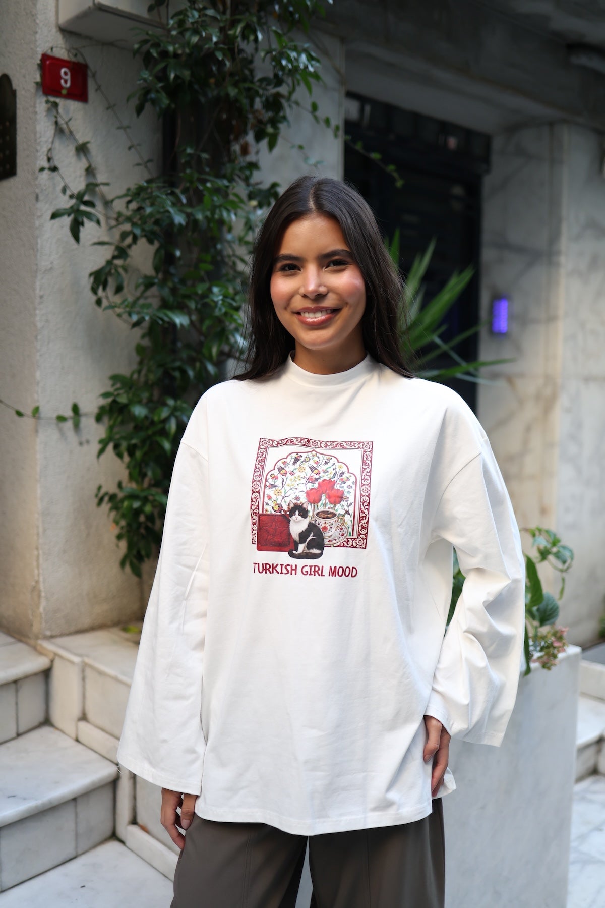 Baskılı Dik Yaka Geniş Kollu Çıtçıt Detaylı Body - Turkish Girl Mood Cat Kırmızı