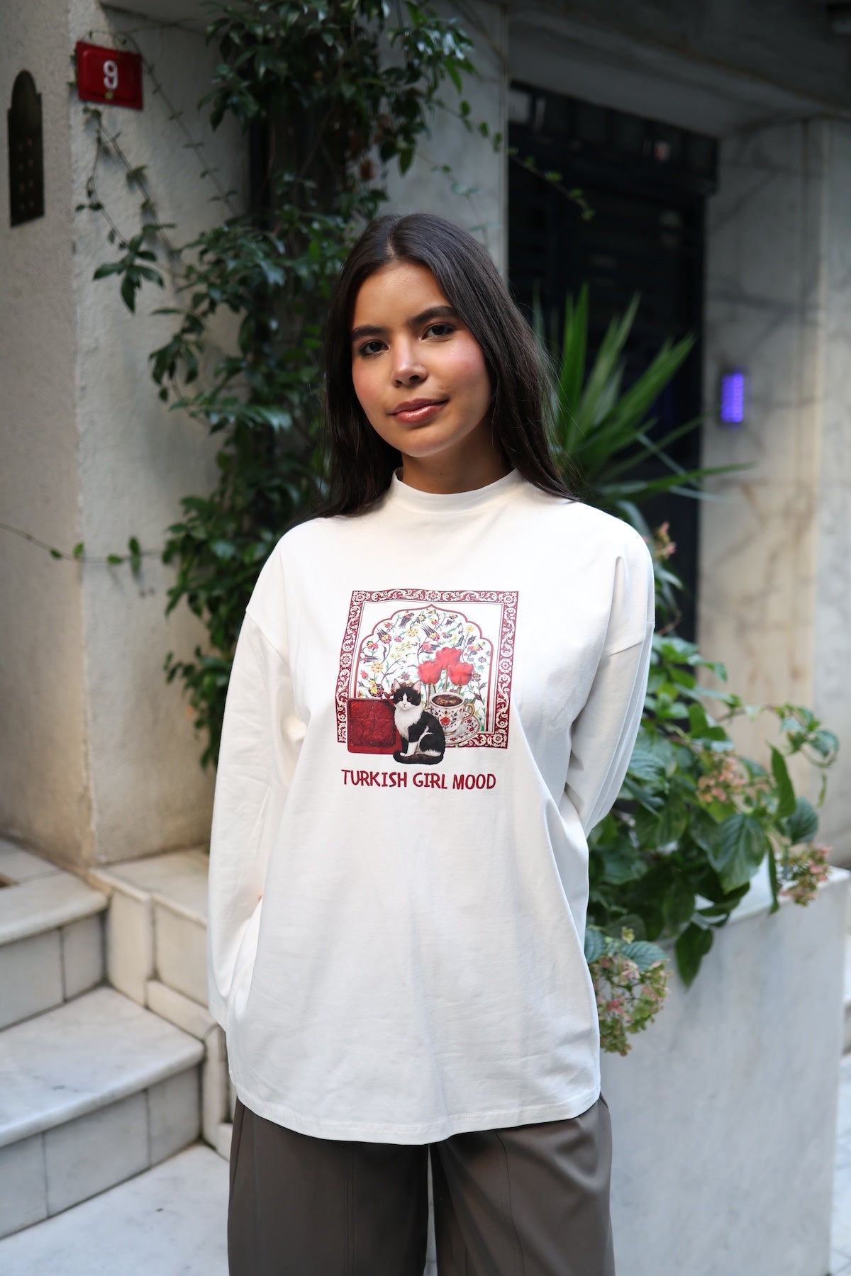Baskılı Dik Yaka Geniş Kollu Çıtçıt Detaylı Body - Turkish Girl Mood Cat Kırmızı