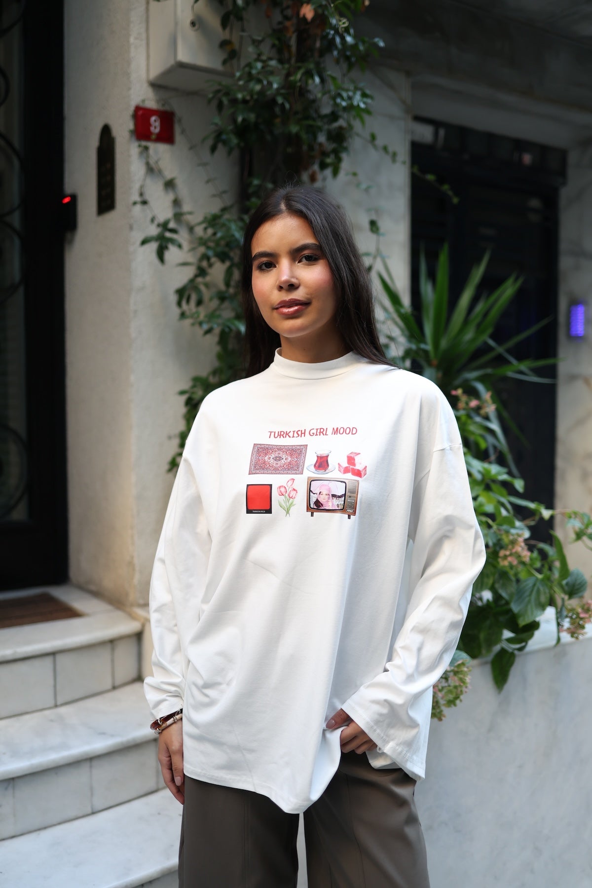 Baskılı Dik Yaka Geniş Kollu Çıtçıt Detaylı Body - Turkish Girl Mood Kırmızı
