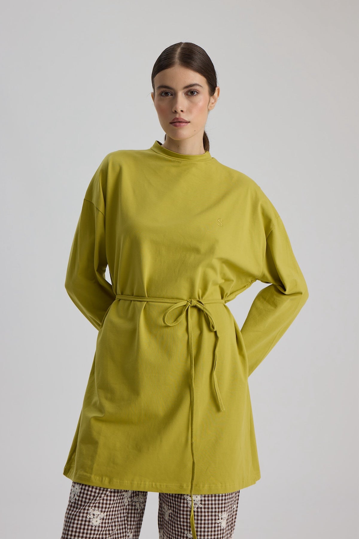 Dik Yaka 85 CM Tunik Yağ Yeşili