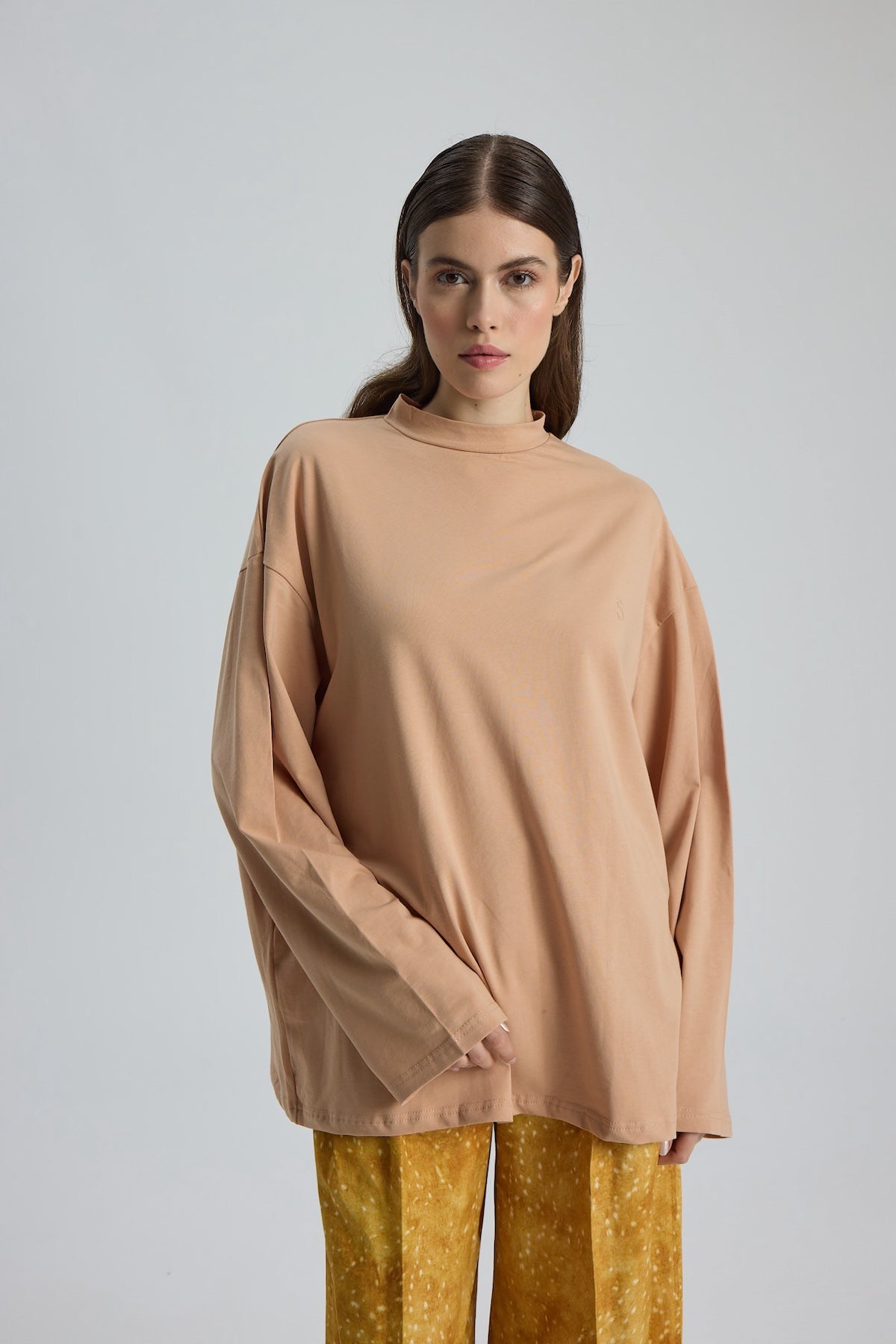 Dik Yaka Uzun Kollu Body Camel