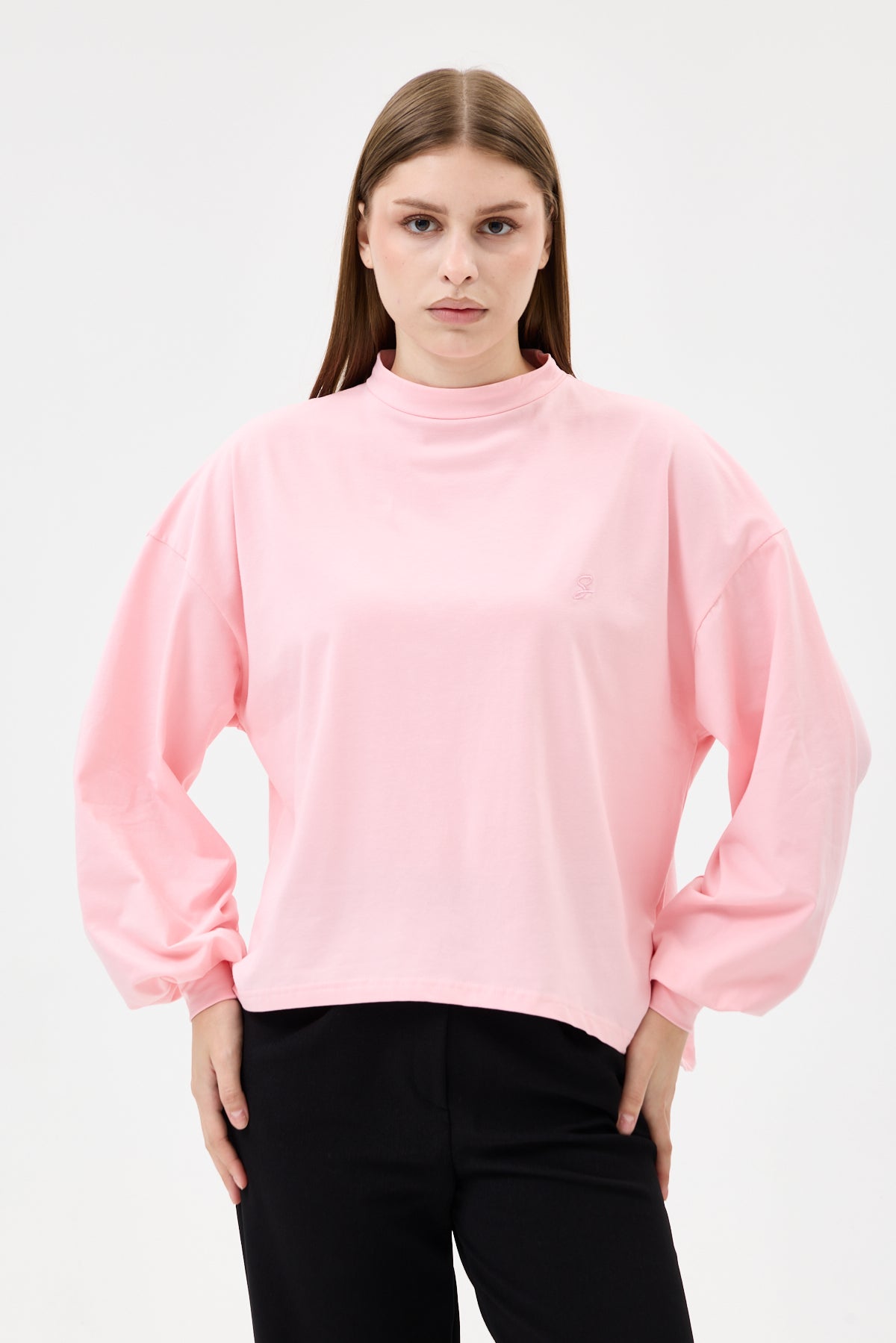 Dik Yaka Balon Kollu Body Pembe